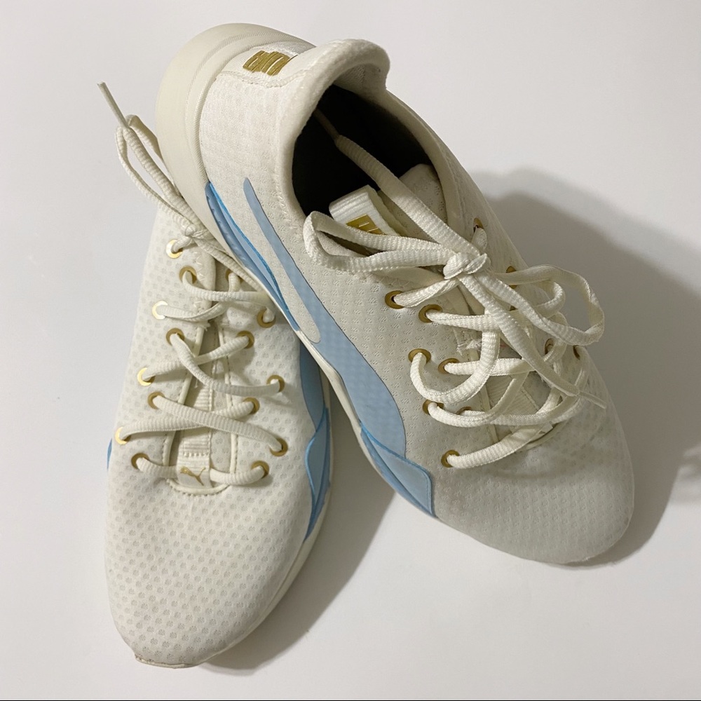 Puma Women's Shoe Size 9 Soft Foam Blue White Sneakers Tennis Optimal Comfort